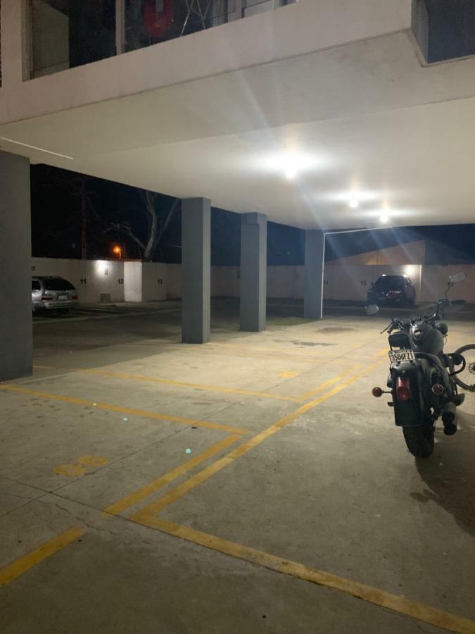 Vivaldi Apartman Santa Cruz de La Sierra Kültér fotó